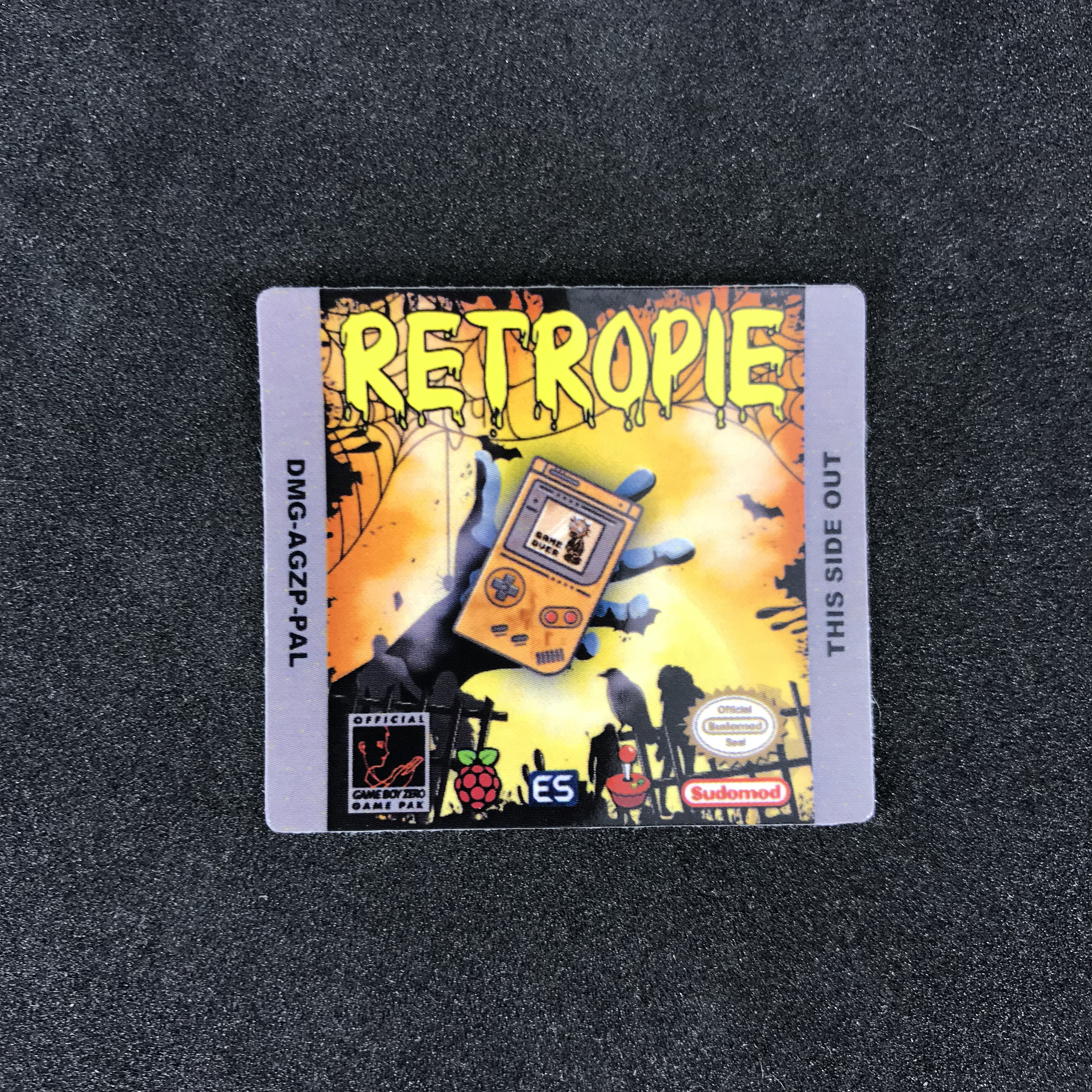 GBZ-RPIZ-RETROPIE-HALLOWEEN-picture.jpg